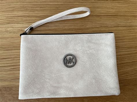 michael kors make up tasche|michael kors gift shop.